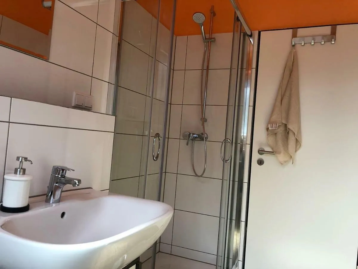 City Appartment Near Dusseldorf Mainstation!